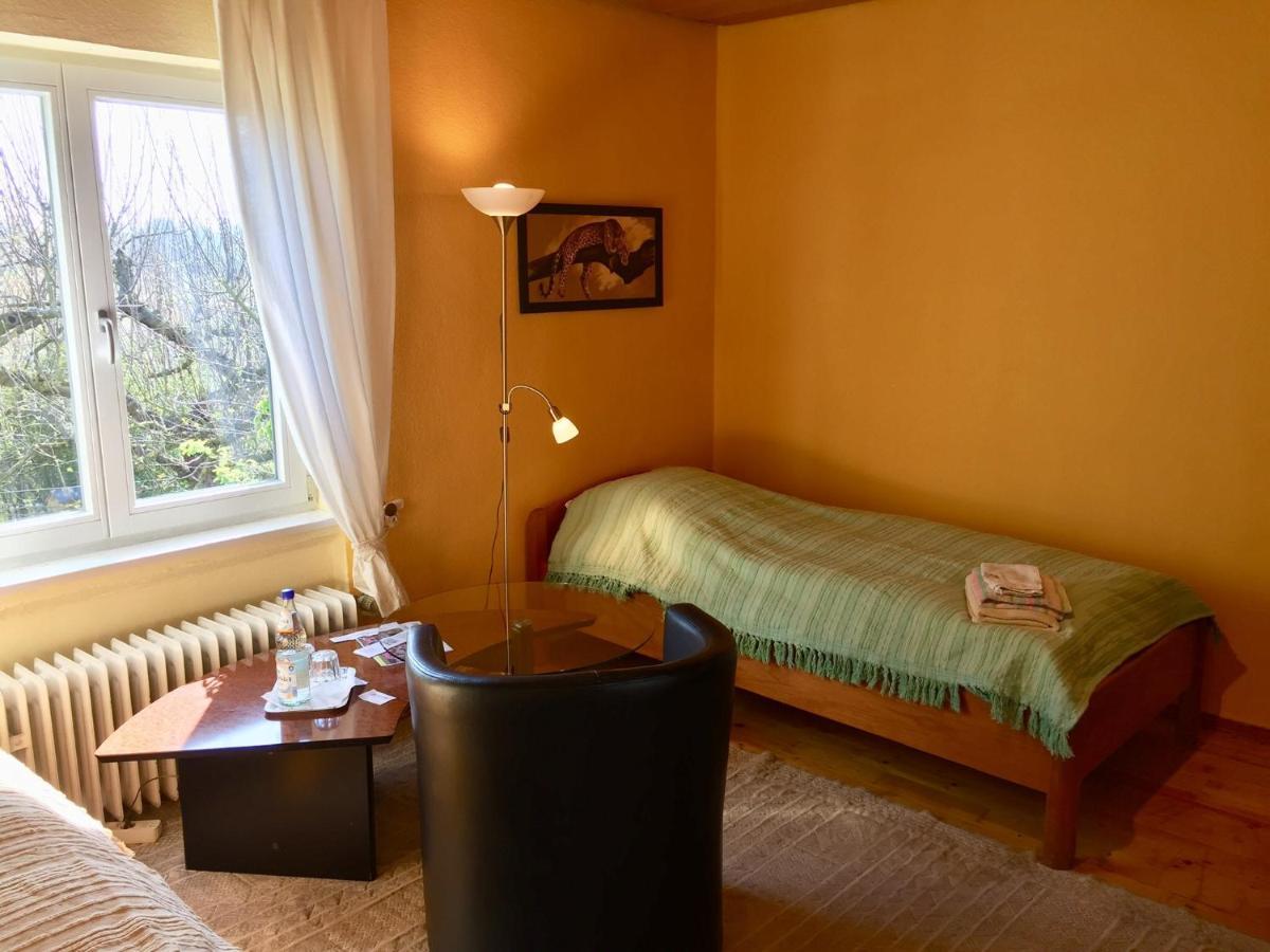 Blaues Haus Lägenhet Niederdorfelden Exteriör bild