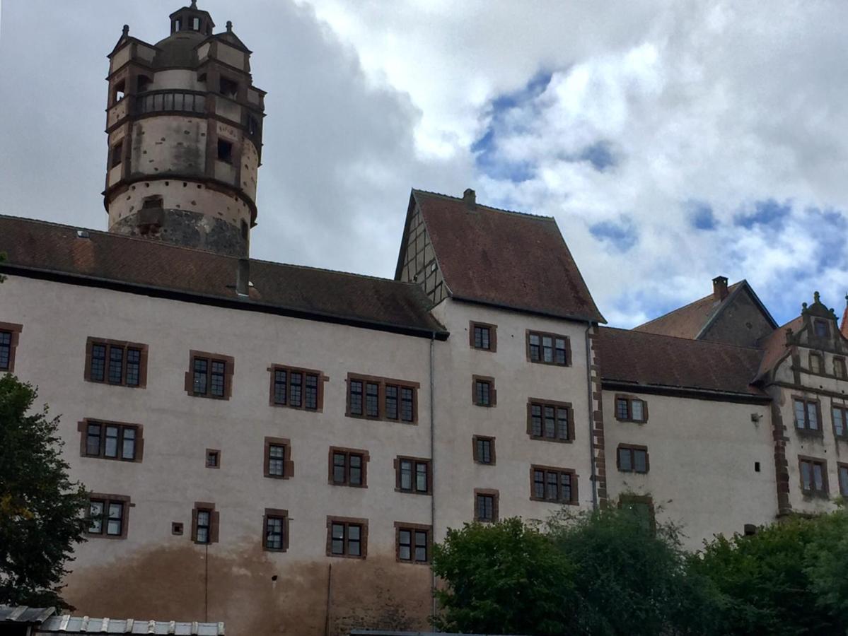 Blaues Haus Lägenhet Niederdorfelden Exteriör bild