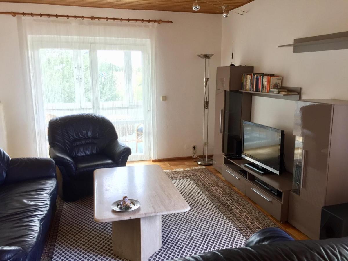 Blaues Haus Lägenhet Niederdorfelden Exteriör bild